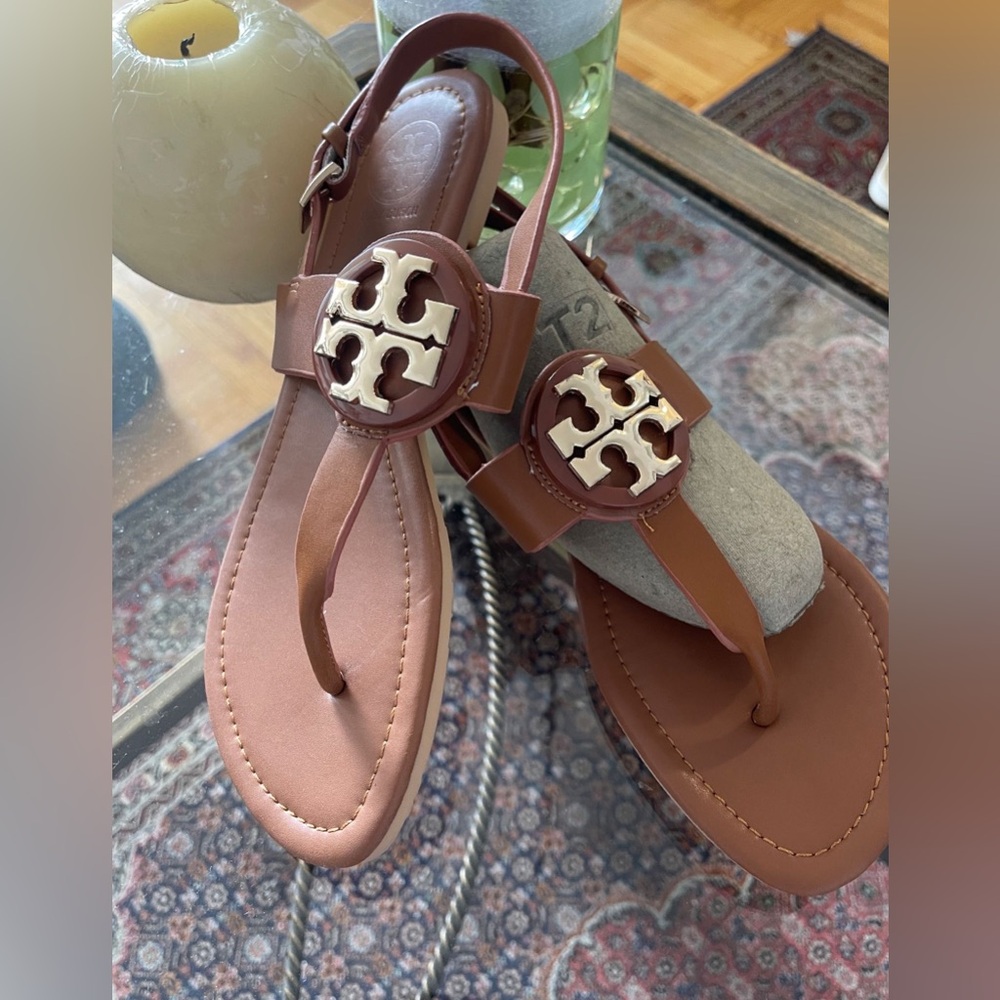 Tory Burch Flat sandals/ Size 30/ ONLY WORN ONCE